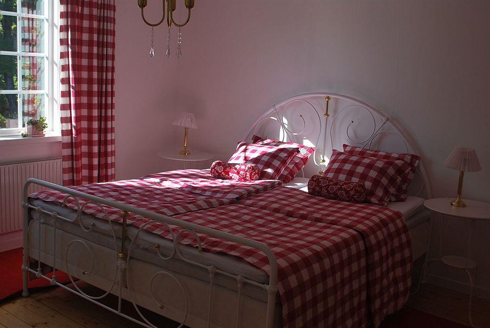 Hem Till Garden Boutique Hotel Vasteras Exterior photo