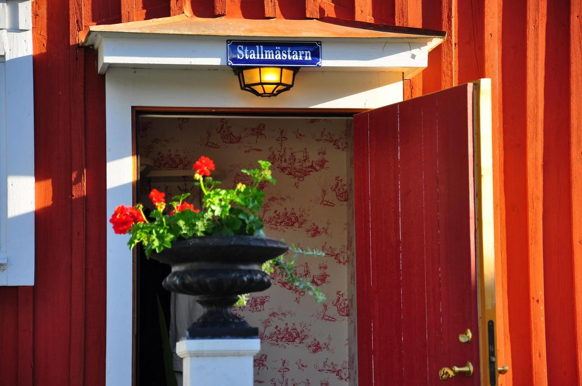 Hem Till Garden Boutique Hotel Vasteras Exterior photo